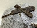 Ставролит, двойниковые и одиночные кристаллы в слюдистом сланце Фото 2